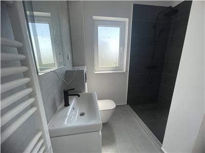 Apartament la cheie etajul 1 cu 2 camere balcon si parcare zona Kaufland