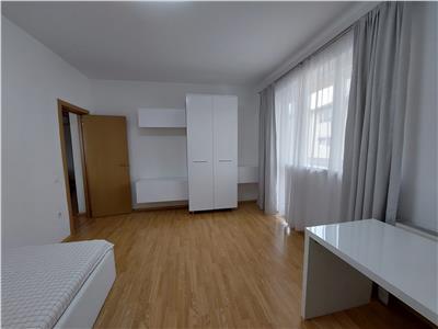 Apartament 3 camere cu terasa boxa parcare in zona Turnisor