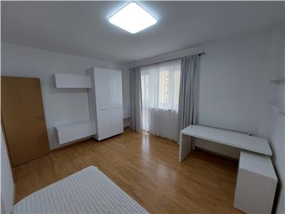 Apartament 3 camere cu terasa boxa parcare in zona Turnisor