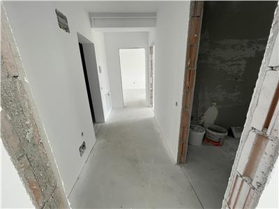 Constructor vand apartament la cheie 2 camere cu camara parcare Mega Image