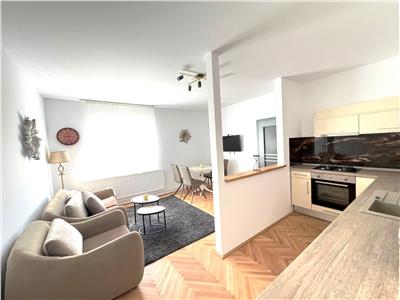 Apartament prima inchiriere la casa cu parcare si boxa in Cisnadie