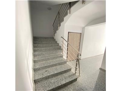 Apartament modern 3 camere 2 bai si balcon pe Calea Surii Mici