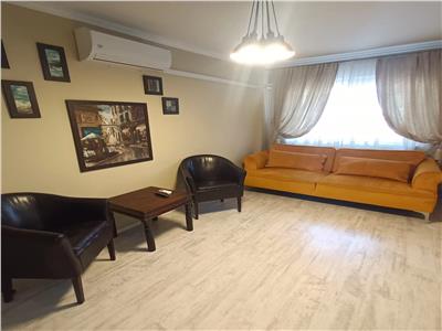 Apartament de lux etajul 1 cu 3 camere 2 bai zona Spital