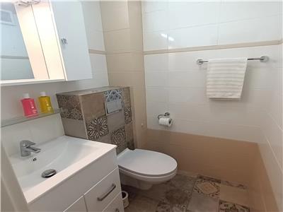 Apartament de lux etajul 1 cu 3 camere 2 bai zona Spital