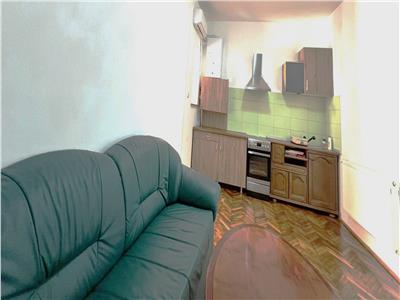 Apartament vintage 3 camere 90 mp utili si terasa pe Balcescu