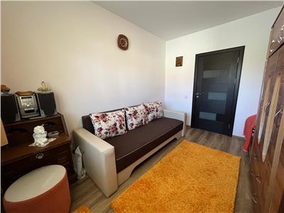 Apartament decomandat 3 camere 2 bai balcon si parcare zona Pictor Brana