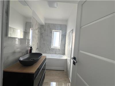 Apartament etaj 2 la cheie 3 camere 2 bai balcon parcare in Sibiu