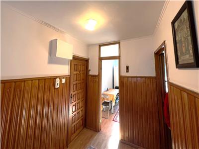 Apartament pet friendly etajul 1 cu  3 camere balcon zona centrala