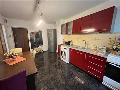 Apartament 120 mp utili cu 5 camere 2 bai balcon si pivnita zona Turnisor