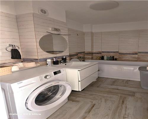 Apartament cu 2 camere balcon si parcare in zona Calea Cisnadiei