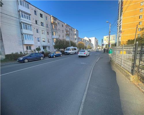 Apartament cu 2 camere decomandat cu balcon si pivnita zona Rahovei