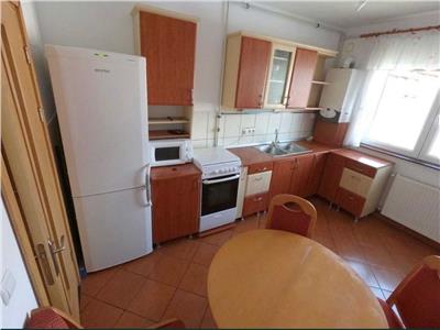 Apartament mobilat cu 2 camere decomandat in zona Valea Aurie