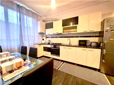 Apartament la vila cu 3 camere generoase in zona Hipodrom