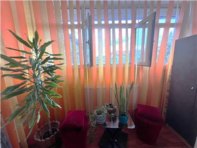 Apartament mobilat 65 mpu 3 camere balcon si pivnita zona Lidl