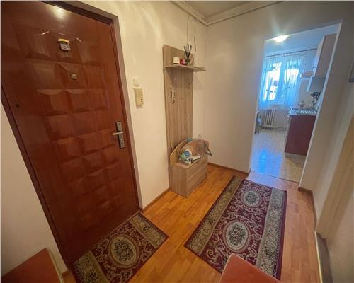 Apartament cu 2 camere decomandat cu balcon si pivnita zona Rahovei