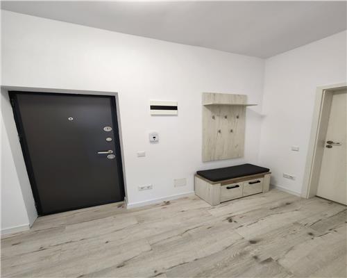 Apartament mobilat cu 2 camere balcon parcare zona Brana