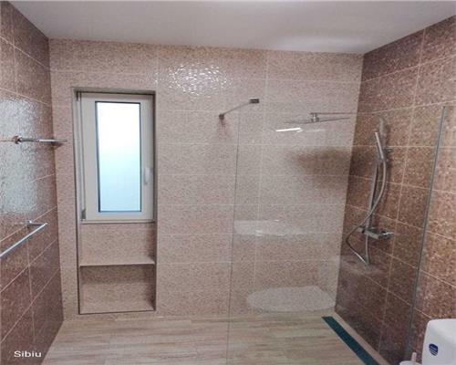 Apartament modern cu doua camere, in zona centrala, aflat la prima inchiriere