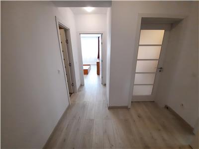 Apartament 2 camere 2 parcari boxa si curte 60 mp in Selimbar