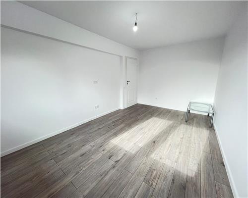 Apartament nou 3 camere 2 bai etaj 1 zona Milea