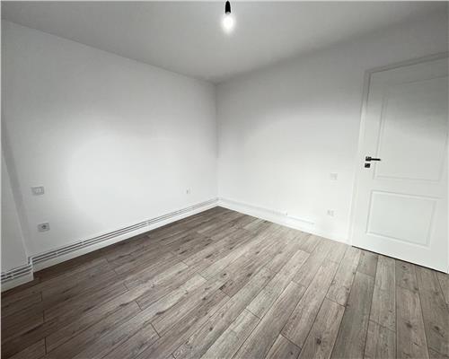 Apartament nou 3 camere 2 bai etaj 1 zona Milea