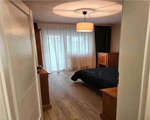 Apartament modern cu 2 camere si balcon zona Spitalul Judetean