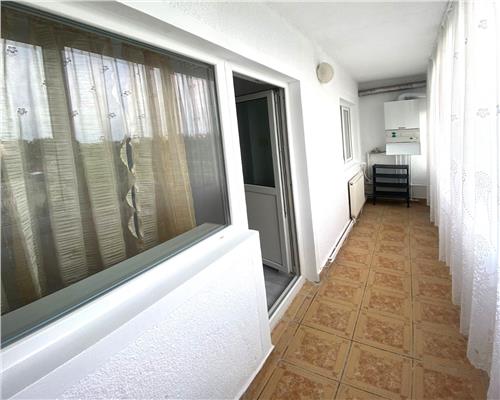 Apartament 2 camere decomandat zona Strand