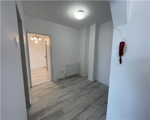 Apartament 2 camere decomandat zona Strand