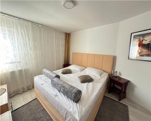 Apartament modern 3 camere la casa in zona Piata Cluj