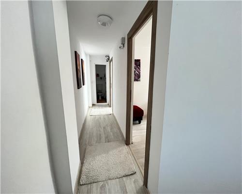 Apartament modern 3 camere la casa in zona Piata Cluj