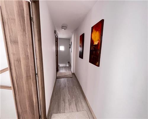 Apartament modern 3 camere la casa in zona Piata Cluj