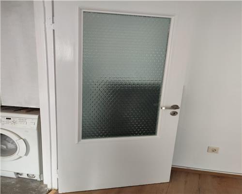 Apartament cu 3 camere pe Mihai Viteazu