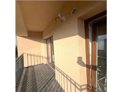 Apartament etaj 2 la cheie 3 camere 2 bai balcon parcare in Sibiu