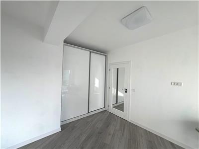 Apartament etaj 2 la cheie 3 camere 2 bai balcon parcare in Sibiu