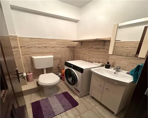 Apartament 3 camere 2 bai 67 mp zona Doamna Stanca