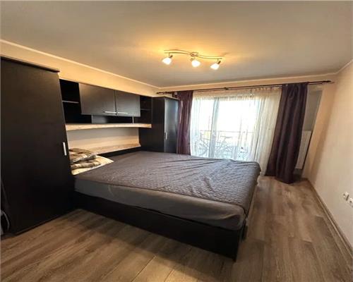 Apartament 3 camere 2 bai 67 mp zona Doamna Stanca