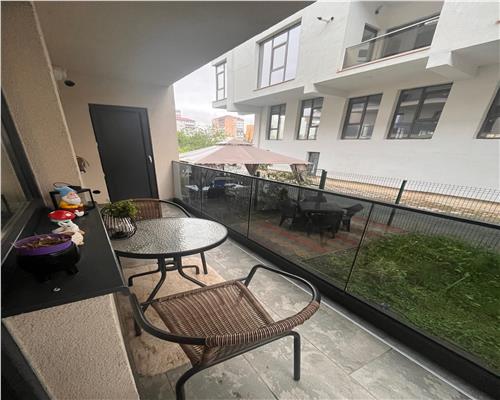 Apartament modern 2 camere decomandat cu gradina