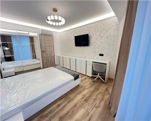 Apartament de lux cu 3 camere cu 2 terase zona Doamna Stanca