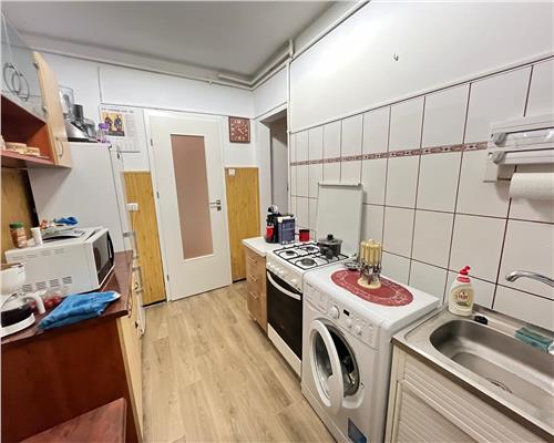 Apartament decomandat 2 camere zona Rahova