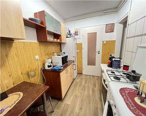 Apartament decomandat 2 camere zona Rahova