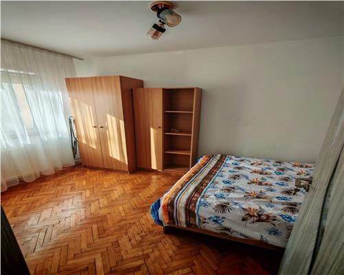 Apartament cu 2 camere in zona Centrala