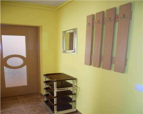 Apartament cu 1 camera etajul 1 balcon si parcare zona Turnisor