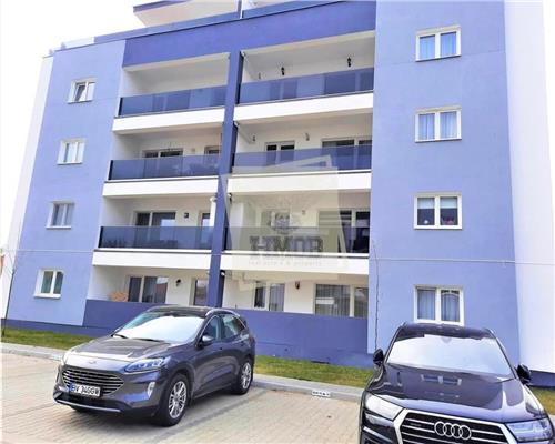 Apartament modern cu 3 camere cu terasa si loc parcare in zona Piata Cluj