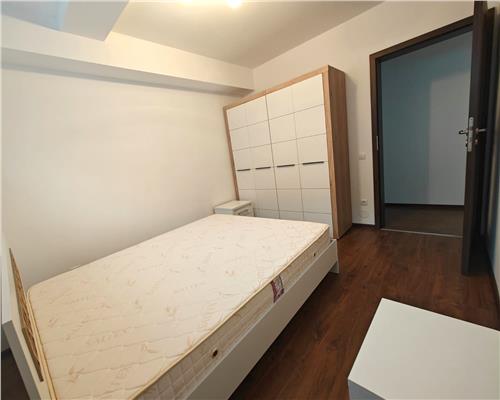 Apartament modern cu 3 camere cu terasa si loc parcare in zona Piata Cluj