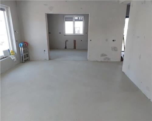 Casa cu 4 camere 2 bai si 490 mp teren in zona Selimbar