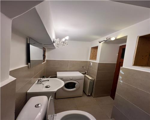 Apartament cu 3 camere 2 bai si garaj zona Premium