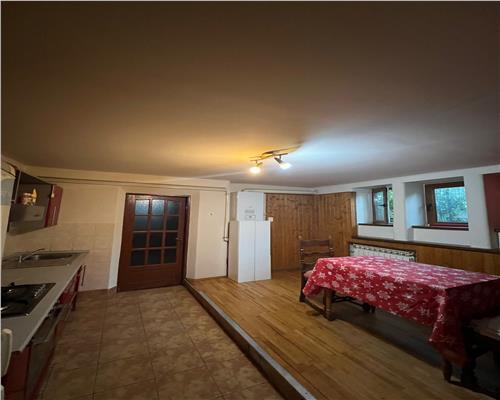 Apartament cu 3 camere 2 bai si garaj zona Premium