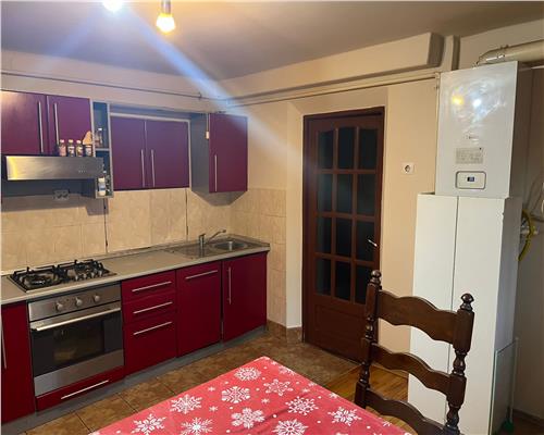 Apartament cu 3 camere 2 bai si garaj zona Premium