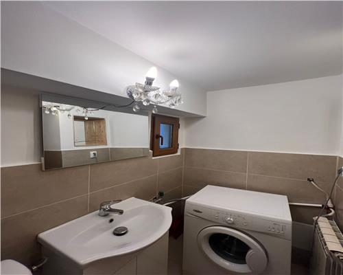 Apartament cu 3 camere 2 bai si garaj zona Premium