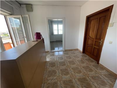 Spatiu de birouri cu 5 camere si 2 bai 160 mp in zona Centrala