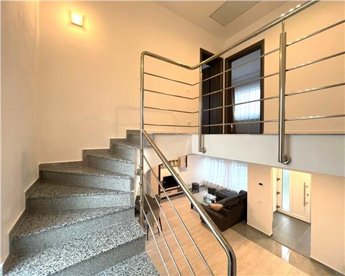 Casa prima inchiriere 4 camere 2 bai 3 balcoane 3 parcari